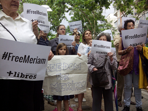 Miriam_Ibrahim_protest_11_June_14_518x388