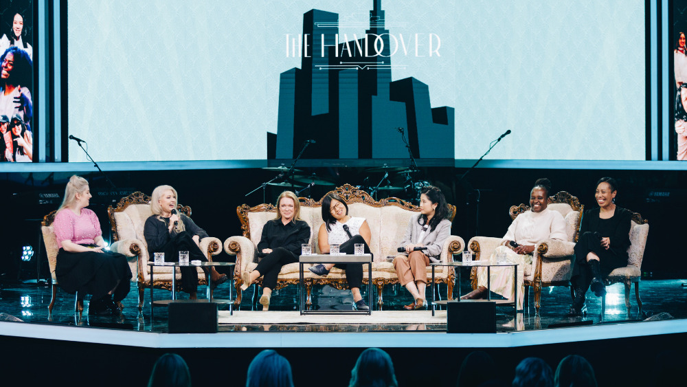 Thousands of Christian women (finally) come together for 'extravagant